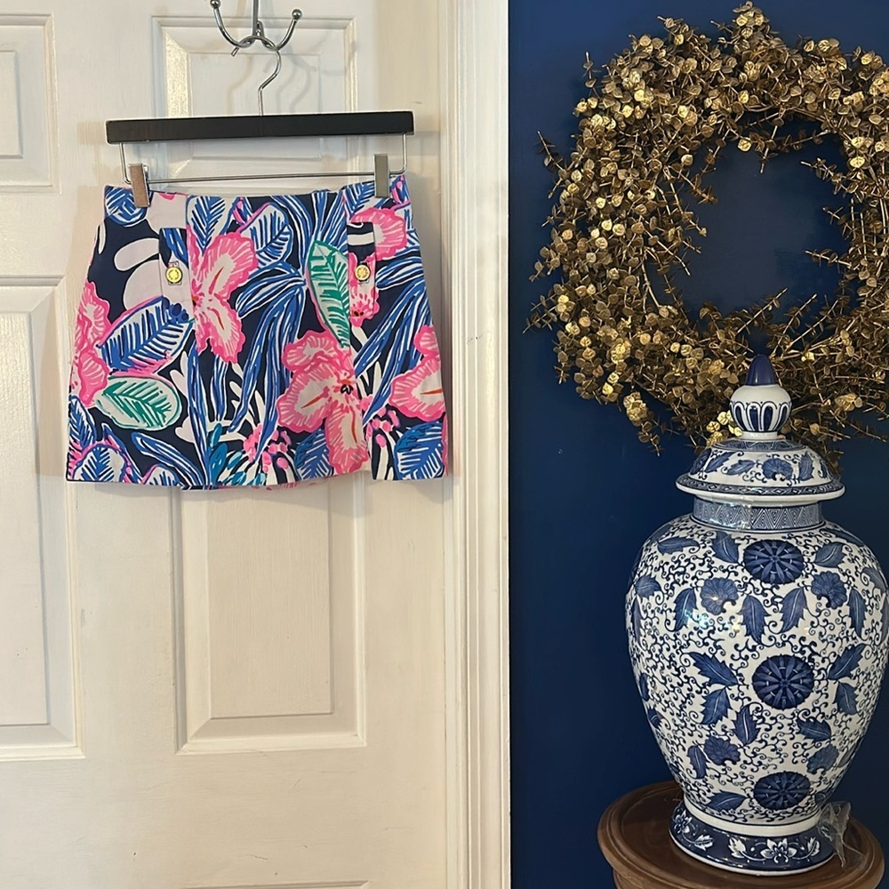 NWOT Women’s Lilly Pulitzer Madison High Tide Navy Sugar Mambo Floral Skort Sz S